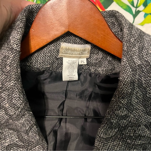 Coldwater Creek LP Wool Blend Two Button Grey Black Floral Pattern Office Blazer - Picture 6 of 6